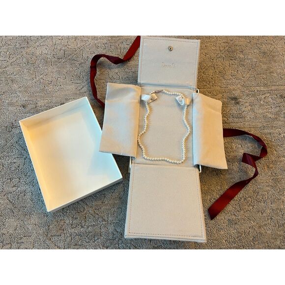 Shane Co. 4mm Cultured Freshwater Pearl Strand 18" **Brand new in box** - Picture 5 of 8